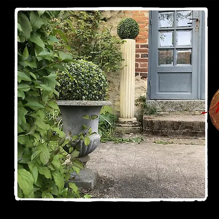 Manoir De Livet Panzió 3*