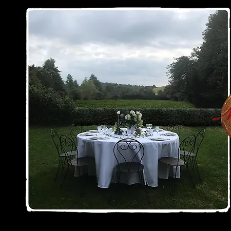 Manoir De Livet לינה וארוחת בוקר Saint-Germain-de-Livet