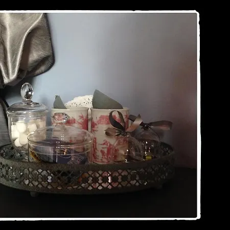 Manoir De Livet Bed & Breakfast