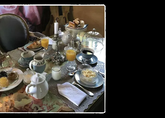 Manoir De Livet Bed & Breakfast Saint-Germain-de-Livet